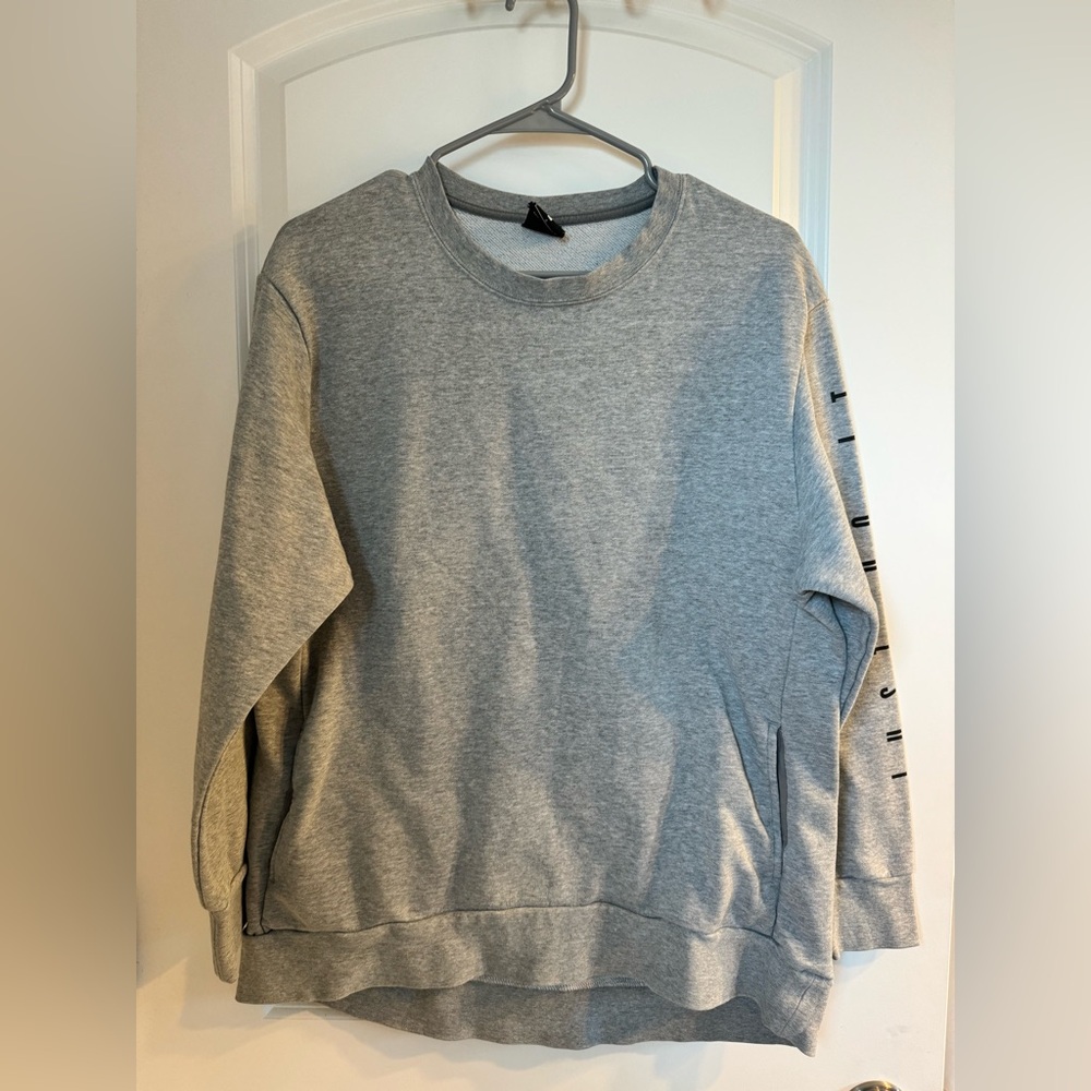 Nike pullover gray sweatshirt